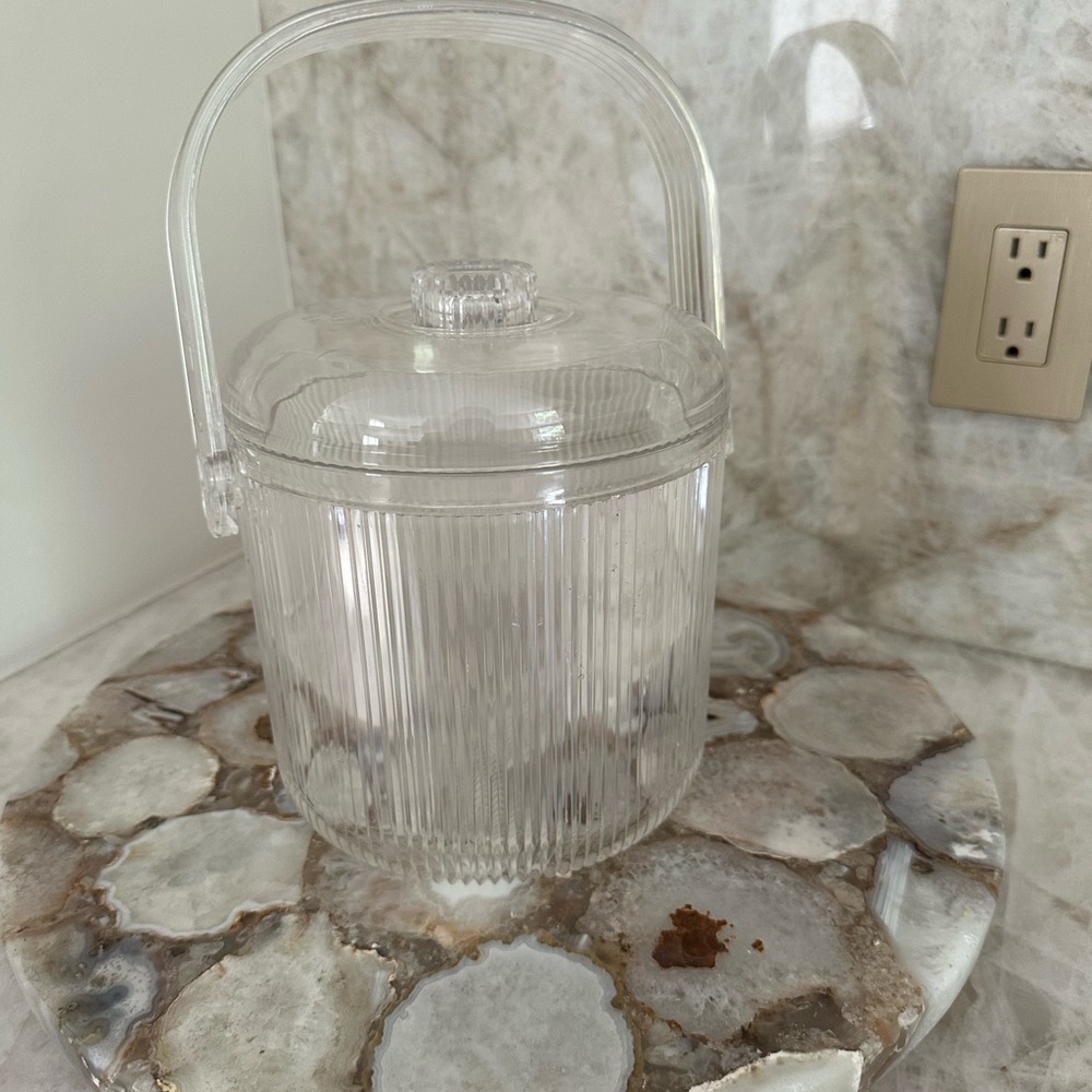 Clear Acrylic Ice Bucket with Handle